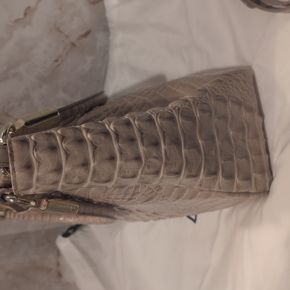 Brahmin Melbourne Ruby Satchel Euc - Picture 9 of 10